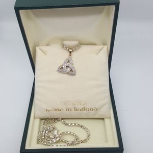 Ireland Trinity Knot 14kt Gold Necklace